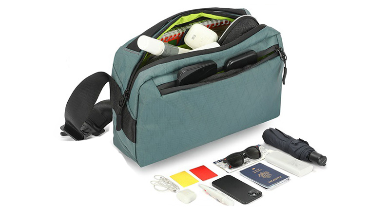 sling-bag-for-men-lightweight