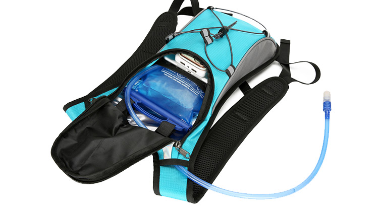mochila-hidratación-agua-para-senderismo