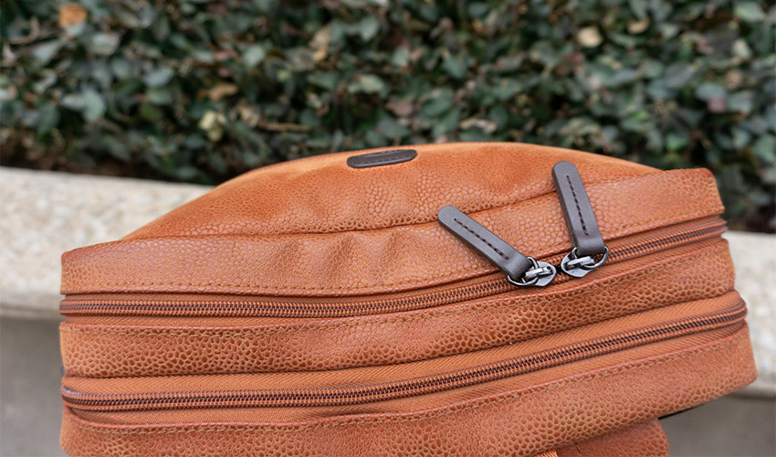 the-good-backpack-zippers